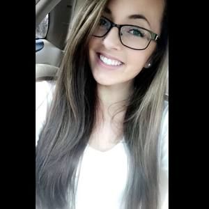 Meet your Posher, Kendra